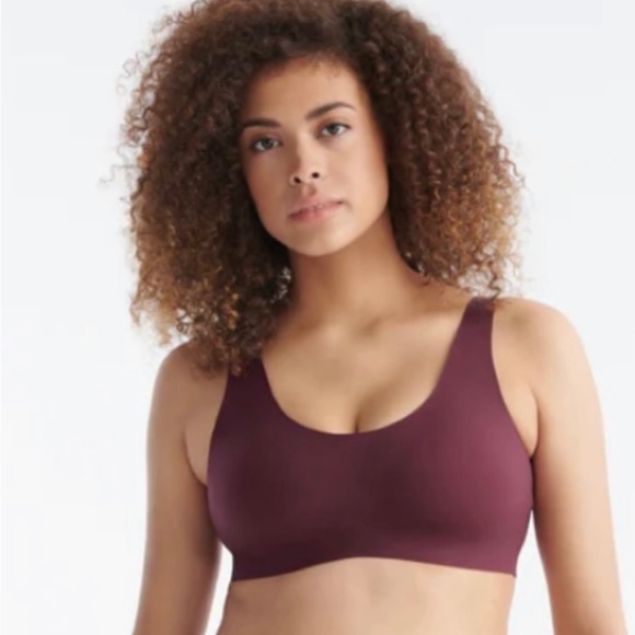 *SOLD *LuxeLift Pullover Bra - Dark Cherry / M - Picture 2 of 2